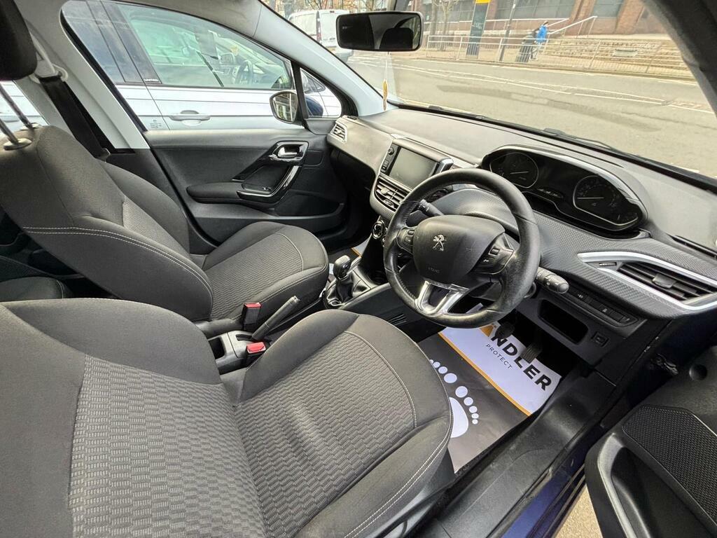 Peugeot 208 1.2 Puretech Active Euro 6 WU17KOE Blue #4