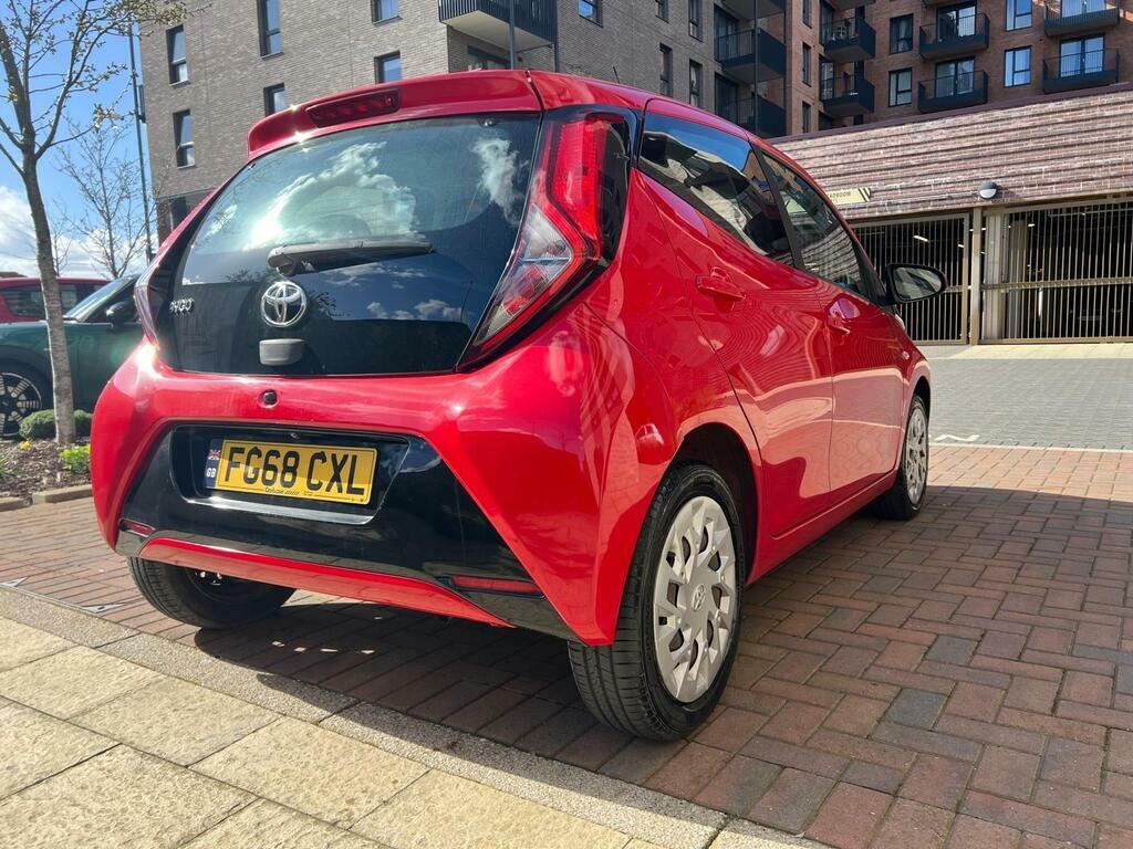 Toyota Aygo 1.0 Vvt-i X-play Euro 6 FG68CXL Red #2