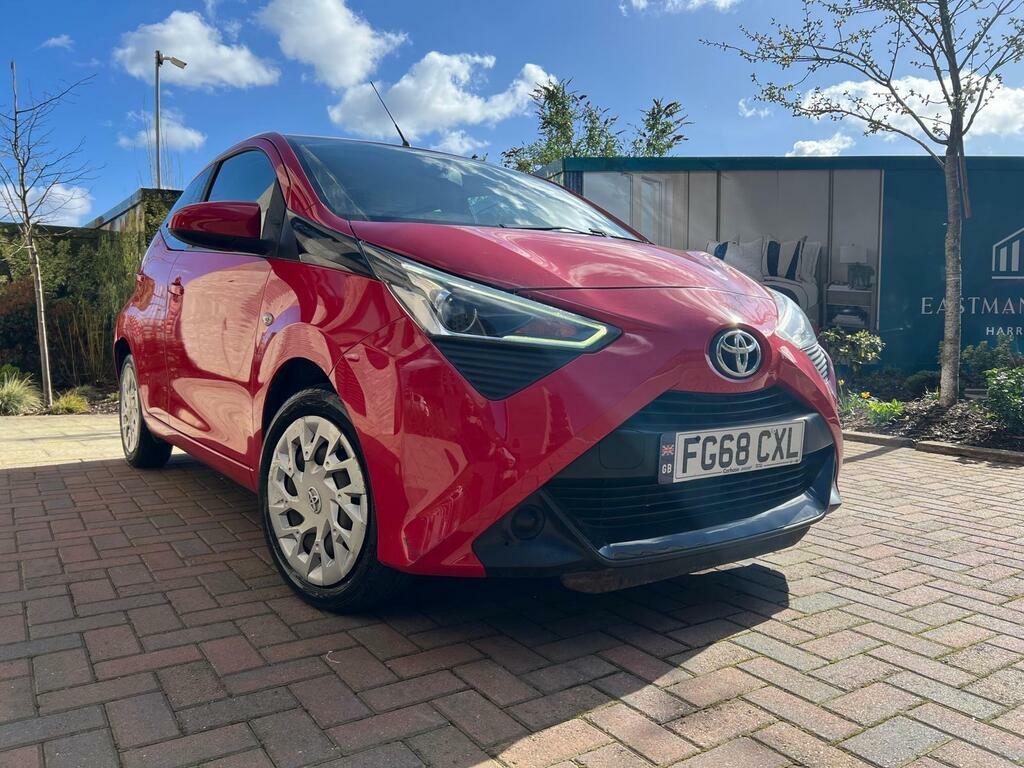 Toyota Aygo 1.0 Vvt-i X-play Euro 6 Red
