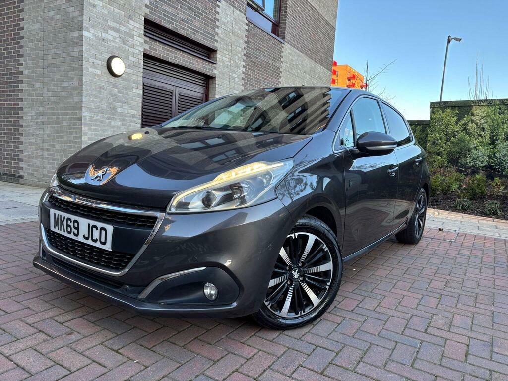 Peugeot 208 1.2 Puretech Tech Edition Euro 6 S S MK69JCO Grey #5