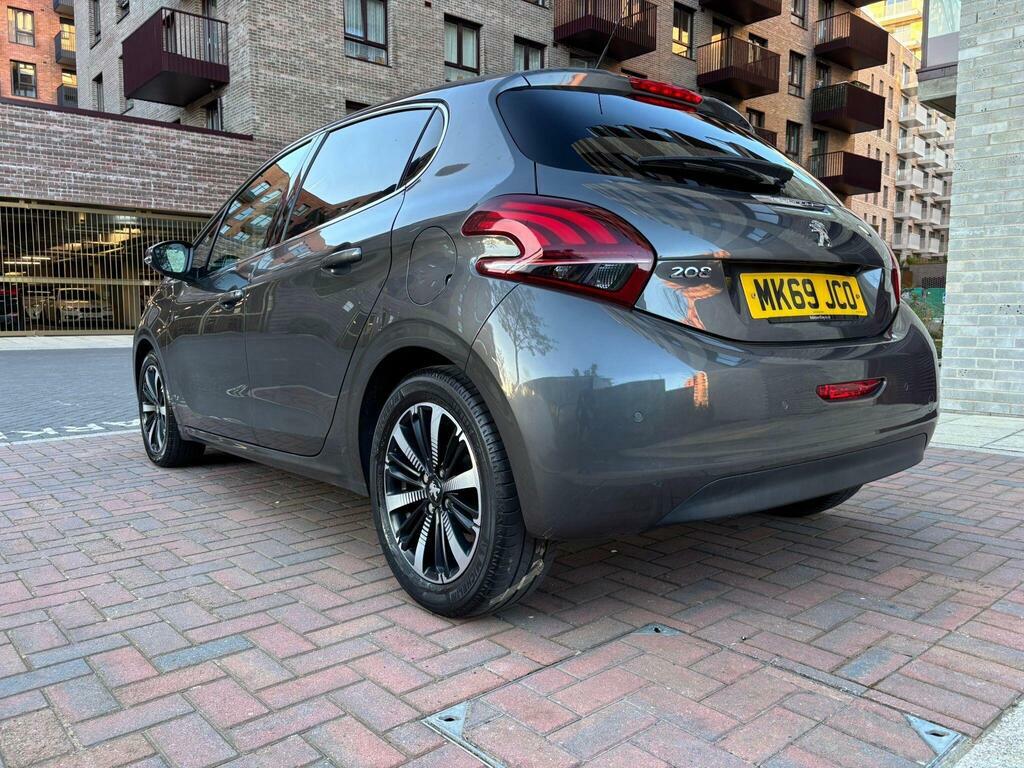 Peugeot 208 1.2 Puretech Tech Edition Euro 6 S S MK69JCO Grey #2