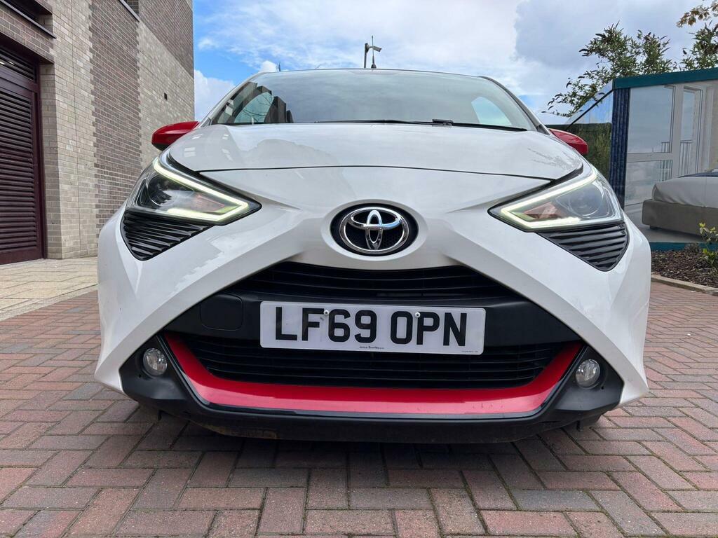 Toyota Aygo 1.0 Vvt-i X-trend Funroof X-shift Euro 6 LF69OPN White #6