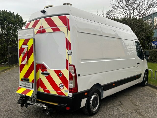 Vauxhall Movano Manual DU70XXK White #6