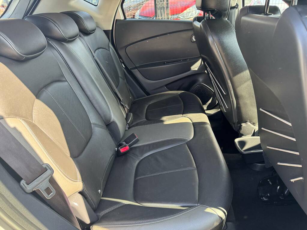 Renault Captur 1.5 Dci 90 Signature Nav SC16NBJ Silver #6