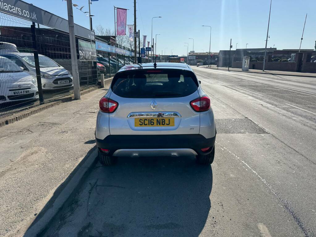 Renault Captur 1.5 Dci 90 Signature Nav Silver