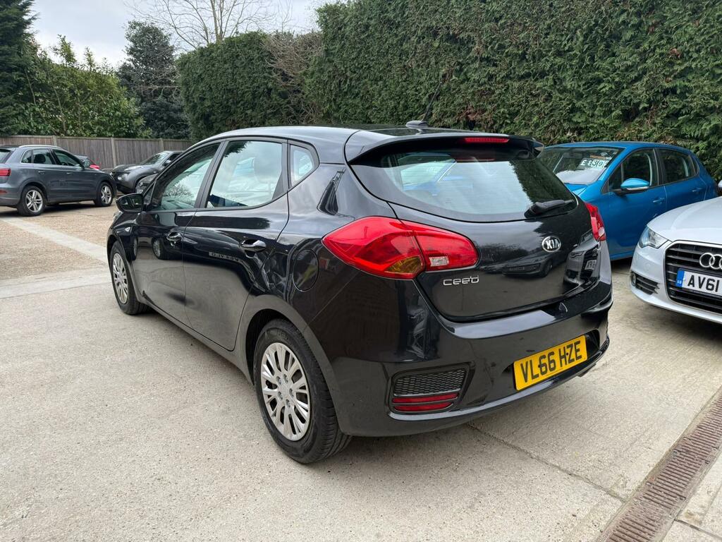 Kia Ceed 1.6 Crdi 1 Euro 6 Ss VL66HZE Black #4
