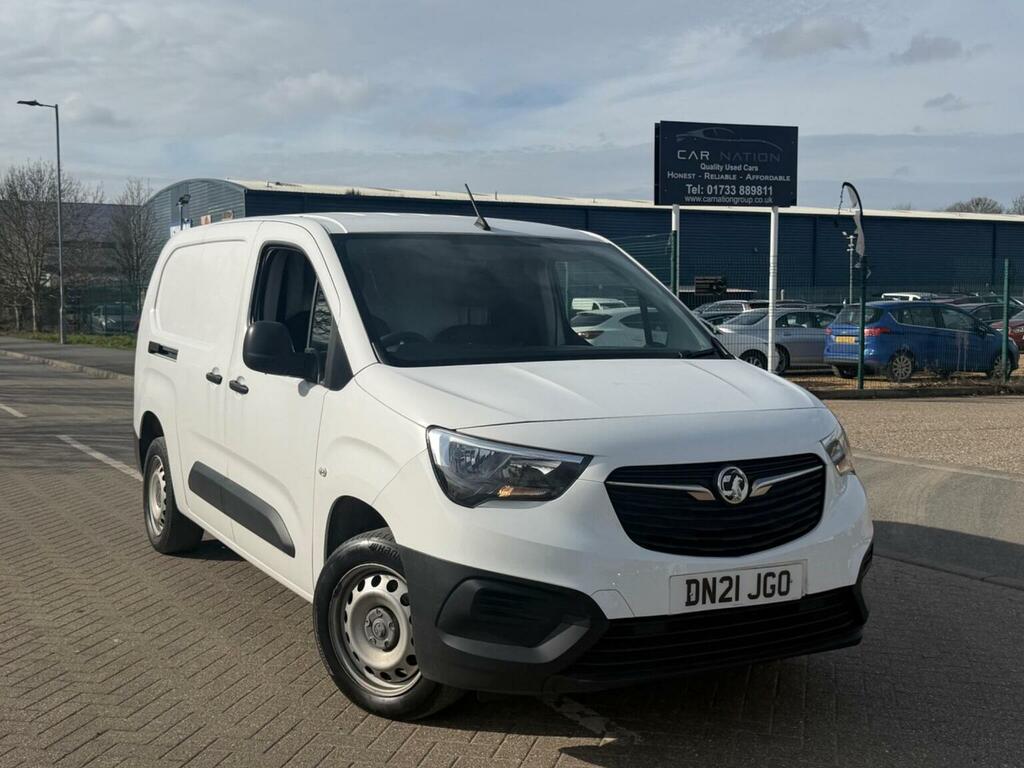Vauxhall Combo Panel Van 1.5 Turbo D 2300 Dynamic L2 H1 Euro 6 White