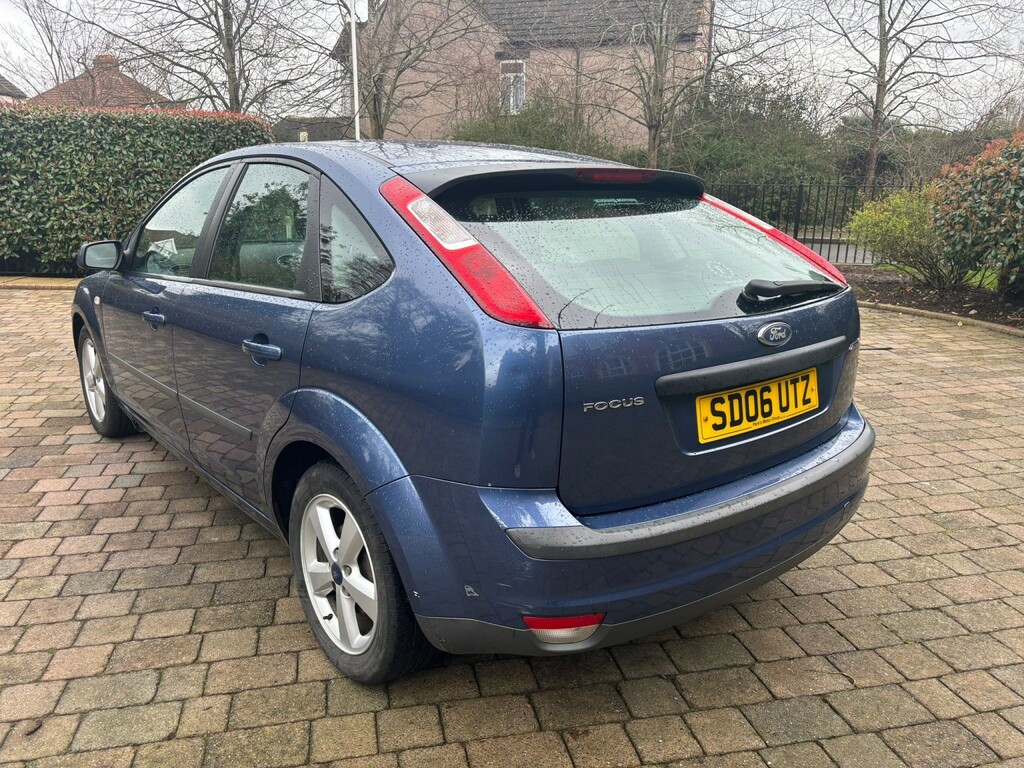 Ford Focus 1.6 Zetec Climate Blue #2