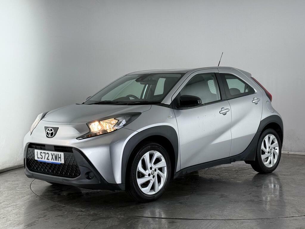 Toyota Aygo X 1.0 Vvt-i Pure Euro 6 Ss LS72XWH Silver #2
