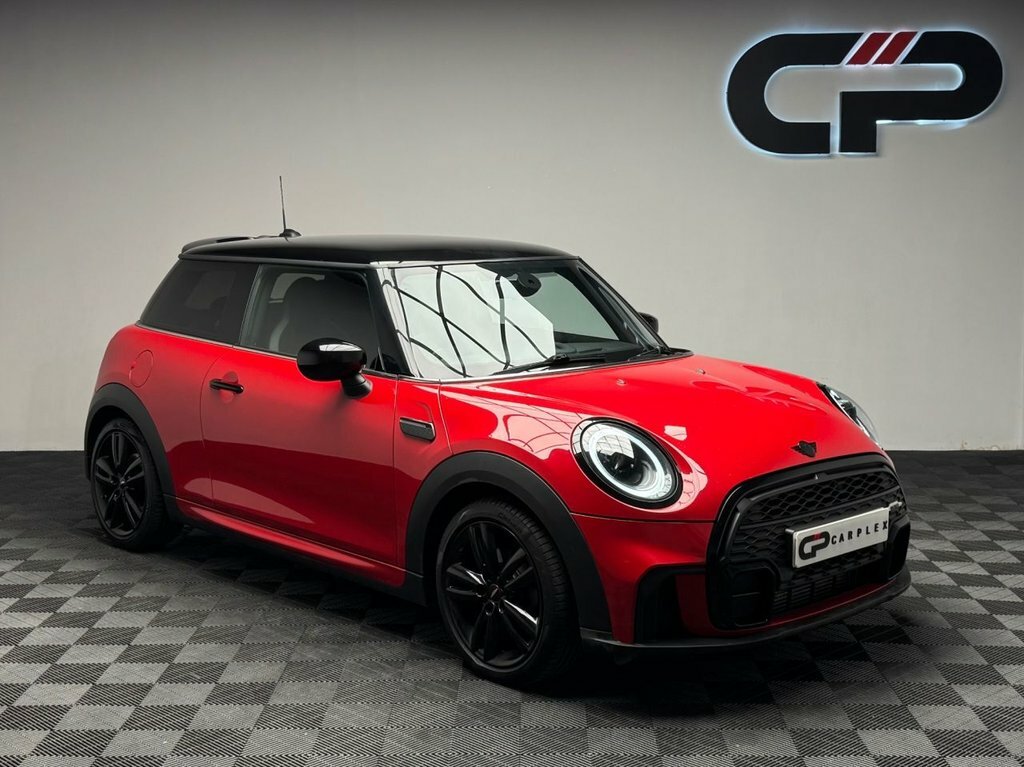Mini Hatch 1.5L Cooper Sport Red
