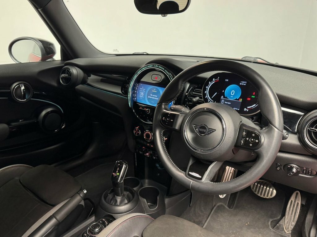 Mini Hatch 1.5L Cooper Sport YF71BDU Red #3