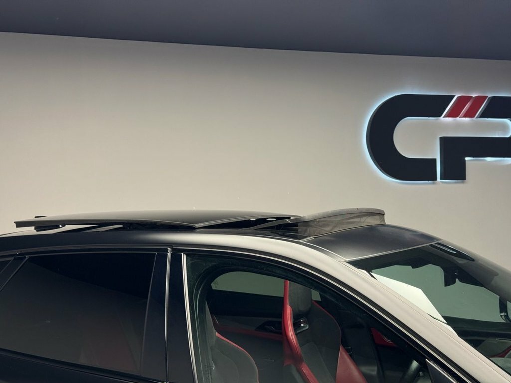 Jaguar F-Pace 5L Svr WN22EKW Black #6