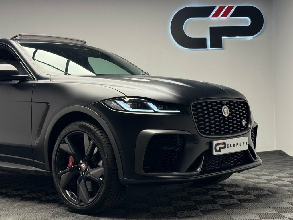 Jaguar F-Pace 5L Svr WN22EKW Black #5