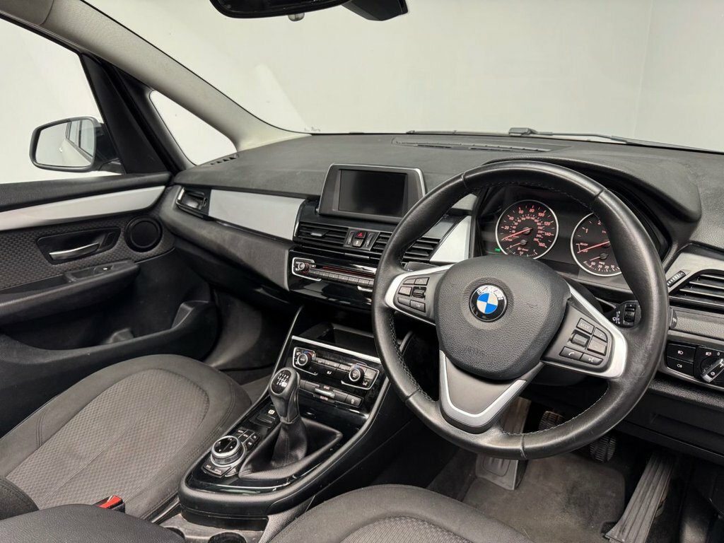 BMW 2 Series Gran Tourer 2L Se White #3