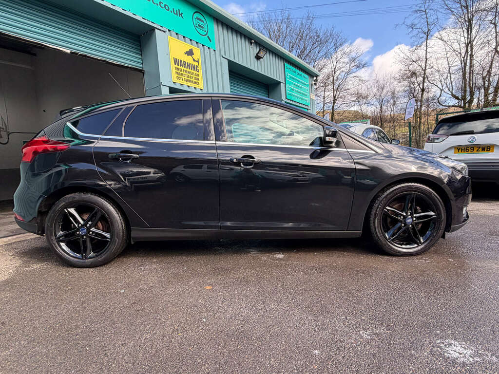 Ford Focus 1.5 Focus Zetec Tdci AF16YML Black #5