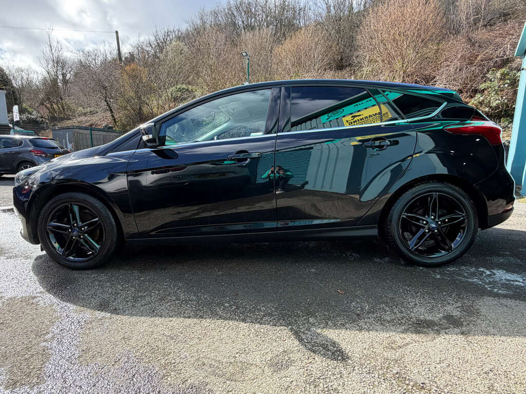 Ford Focus 1.5 Focus Zetec Tdci AF16YML Black #6