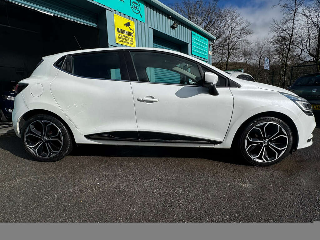 Renault Clio 0.9 Clio Dynamique S Nav Tce BL67SCV White #4