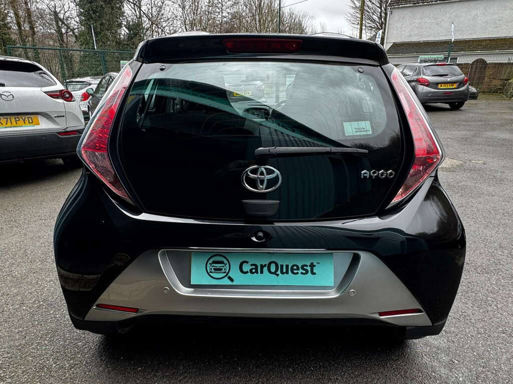 Toyota Aygo X 1.0 Aygo X-clusiv Vvt-i Black #6