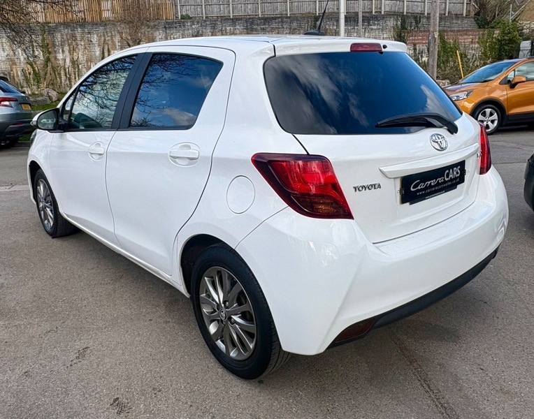 Toyota Yaris Vvt-i Icon Tss AY17WNF White #4