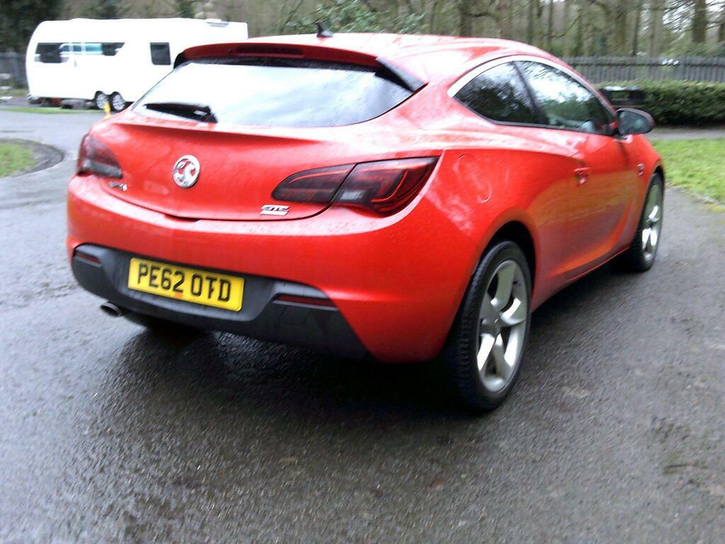 Vauxhall Astra GTC 2.0 Cdti Sri Euro 5 S S Red #5
