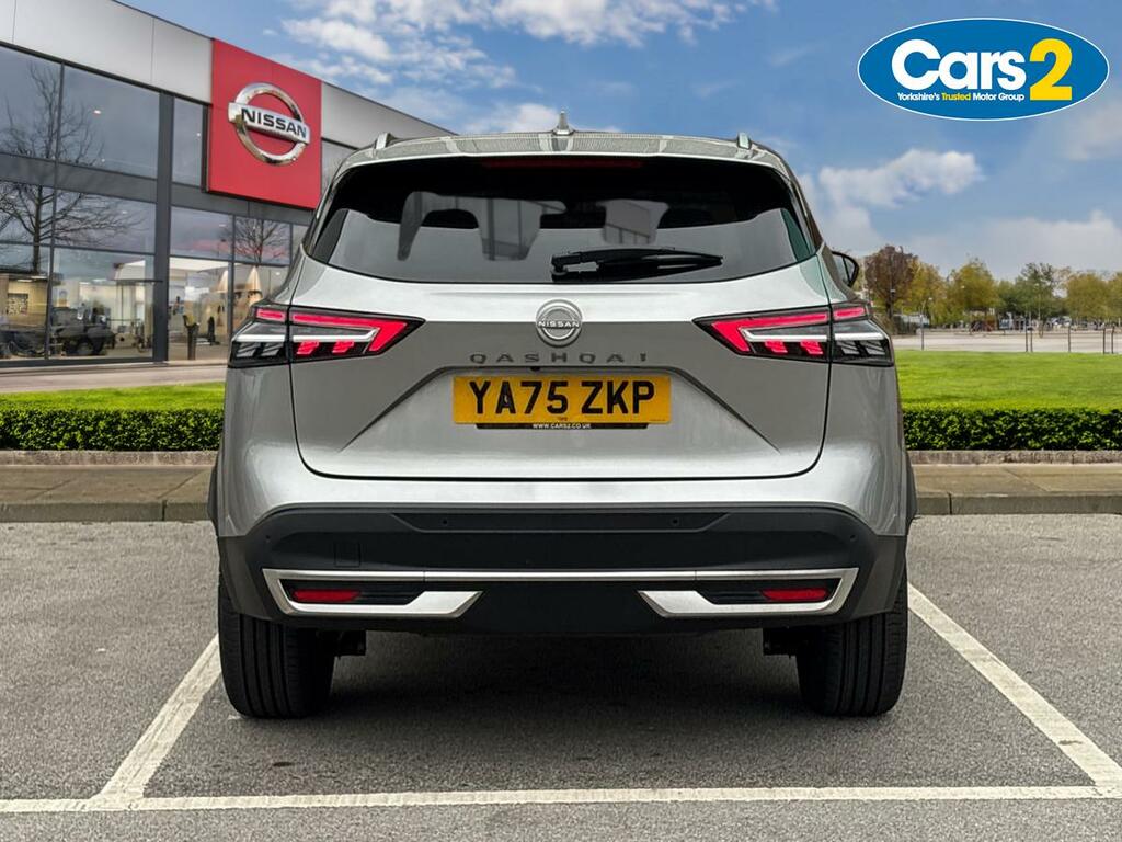 Nissan Qashqai 1.3 Dig-t Mh Tekna YA75ZKP Silver #4