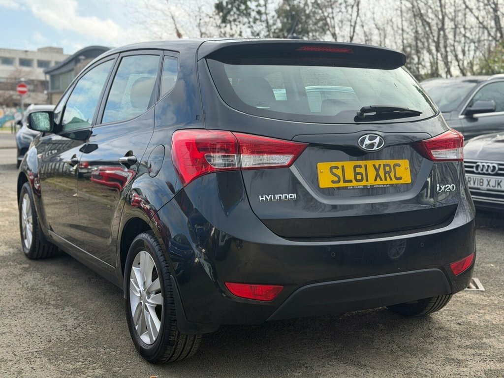 Hyundai Ix20 1.6L Active Black #5