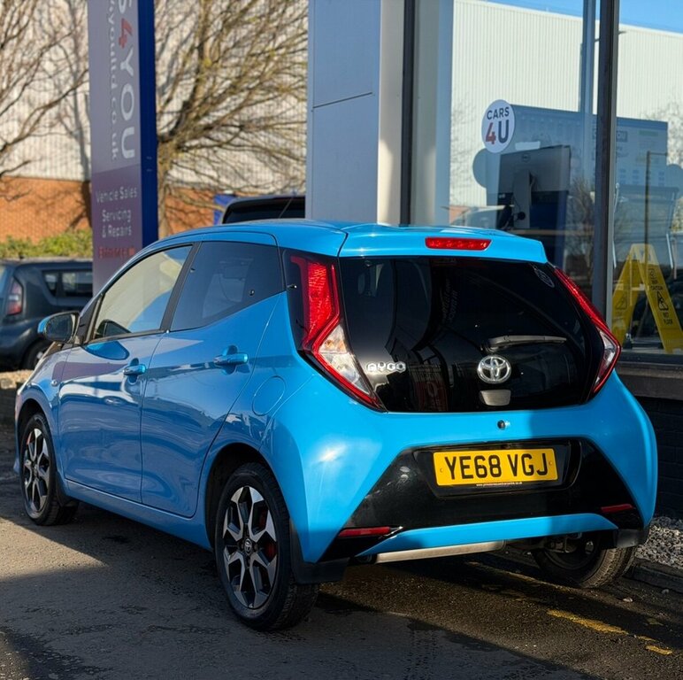 Toyota Aygo 1L X-plore YE68VGJ Blue #5