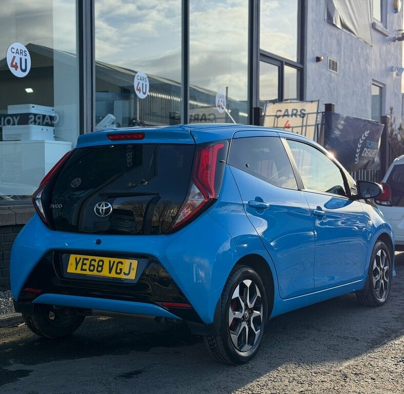 Toyota Aygo 1L X-plore YE68VGJ Blue #4