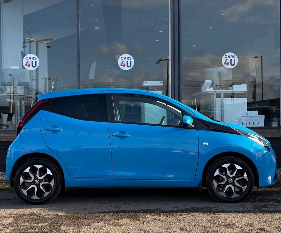 Toyota Aygo 1L X-plore YE68VGJ Blue #6