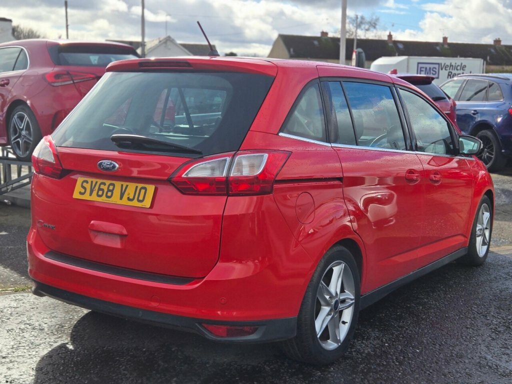 Ford Grand C-Max 1L Titanium X Red #5
