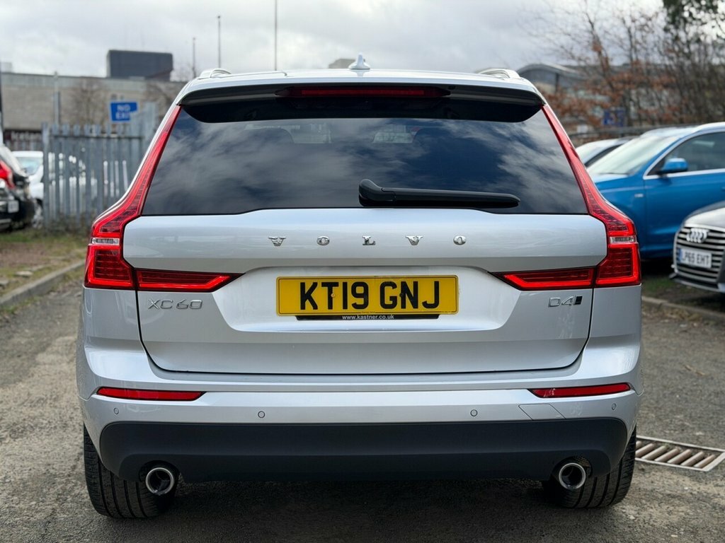 Volvo XC60 2L Momentum Pro KT19GNJ Silver #6