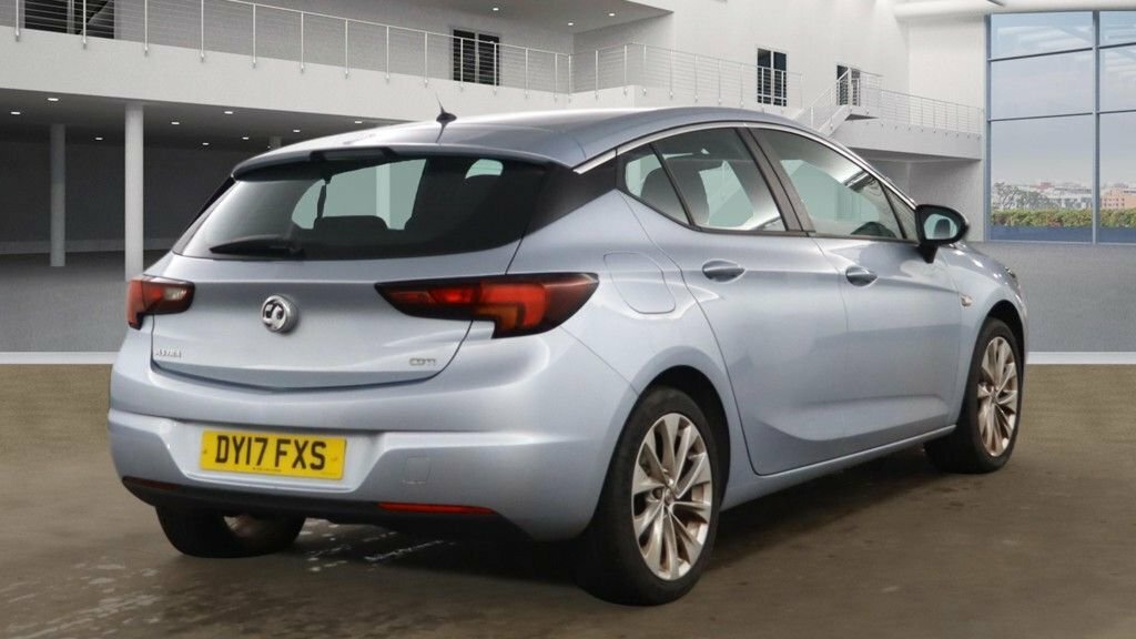 Vauxhall Astra 1L Design DY17FXS Silver #4