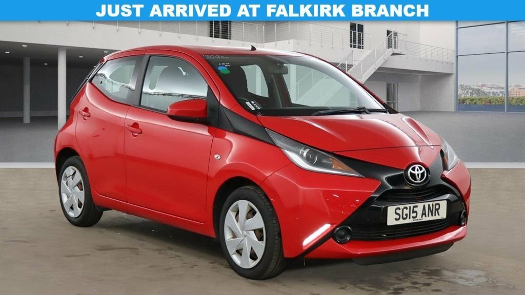 Toyota Aygo 1L X-play Red