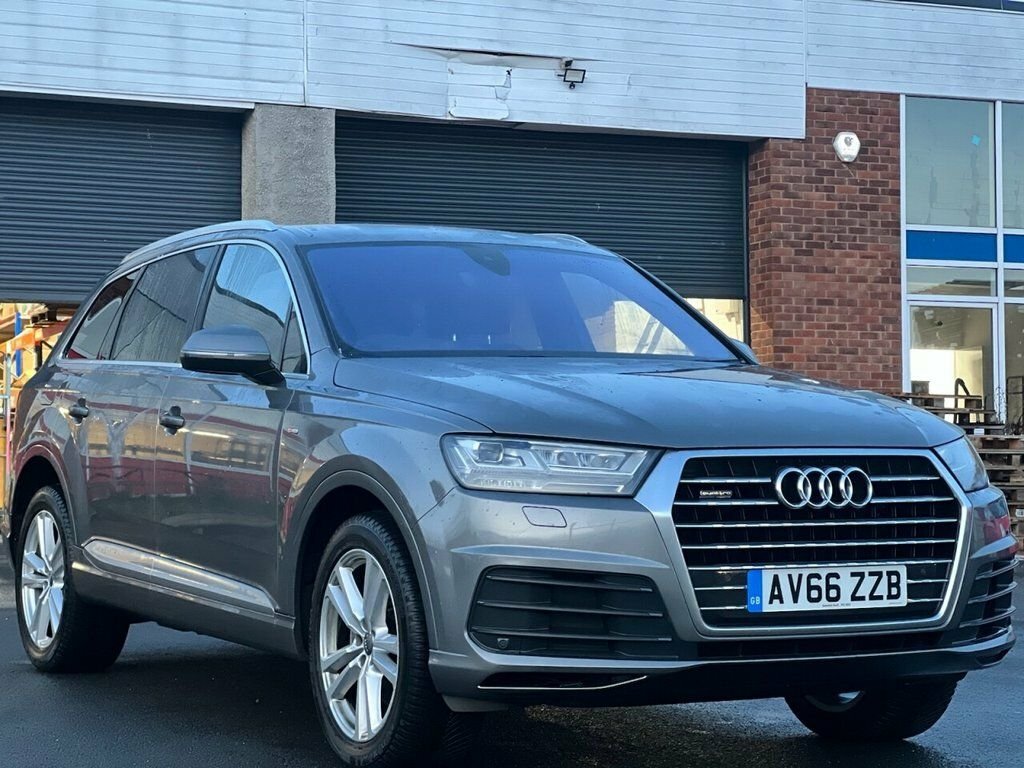 Audi Q7 3L S Line Grey