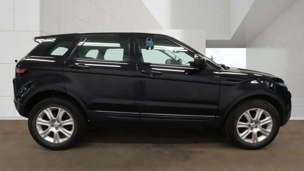 Land Rover Range Rover Evoque 2L Se Tech BW68HNA Black #4