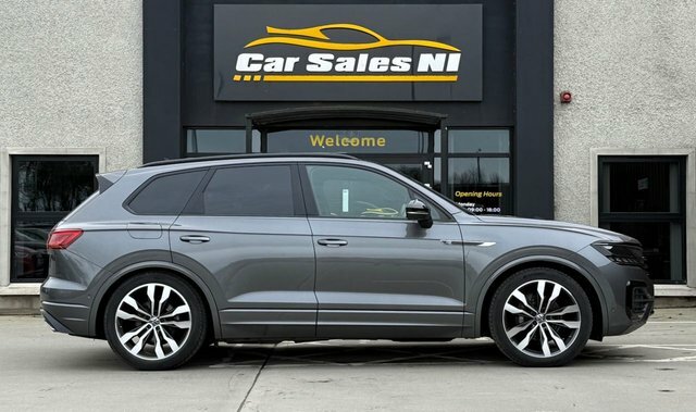 Volkswagen Touareg 3.0 Tdi V6 Black Edition Suv Tiptronic VE72TZV Grey #3