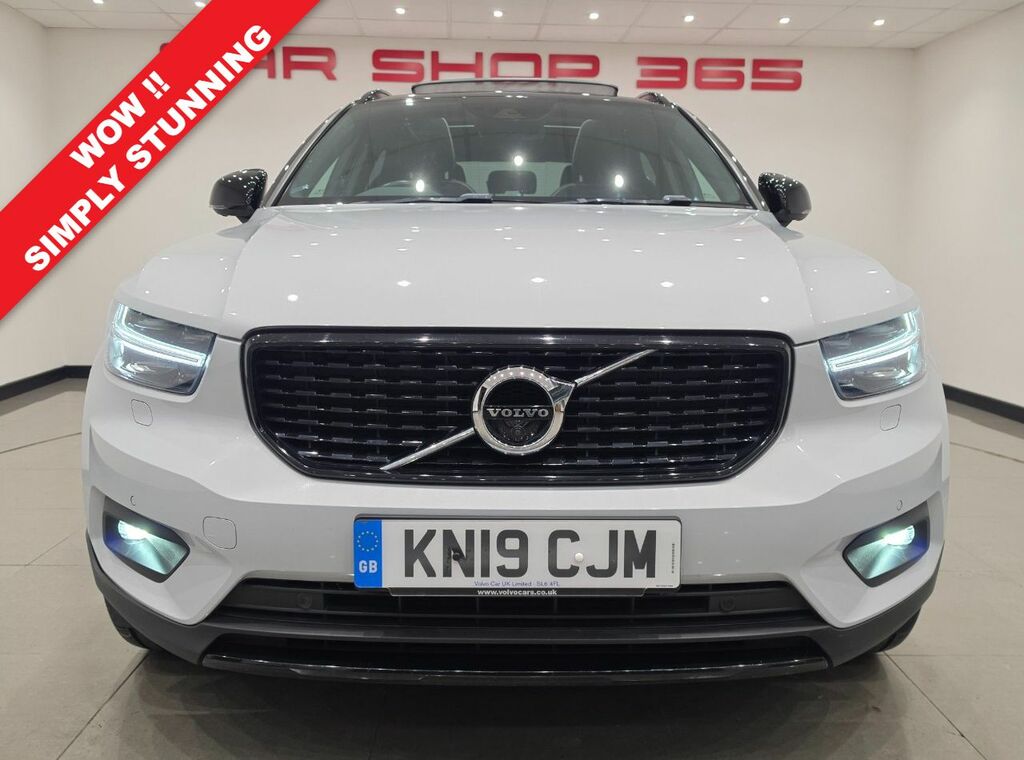 Volvo XC40 D4 R-design Pro Suv KN19CJM Silver #2