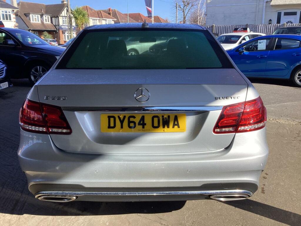 Mercedes-Benz E Class Saloon 2.1 E220 Bluetec Amg Line G-tronic Euro 6 DY64OWA Silver #4