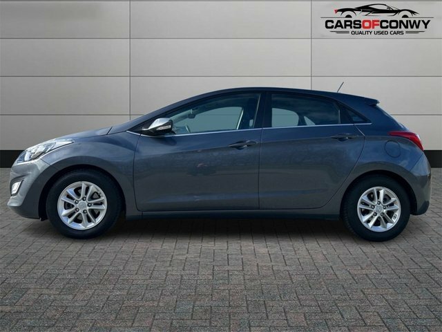 Hyundai I30 1.6 Crdi Blue Drive Se Nav Hatchback Ma FL66HVN Grey #4