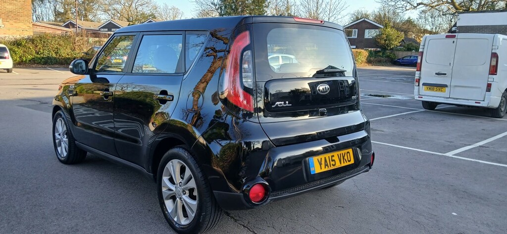 Kia Soul Suv 1.6 Crdi Connect Plus 2015 Black #4
