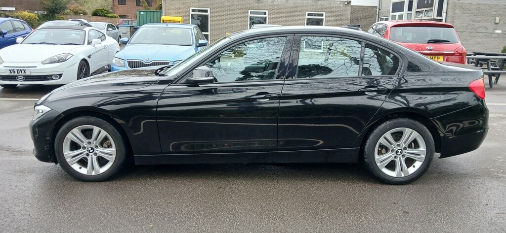 BMW 3 Series Saloon 2.0 320D Sport Saloon 2013 KN63GCY Black #5