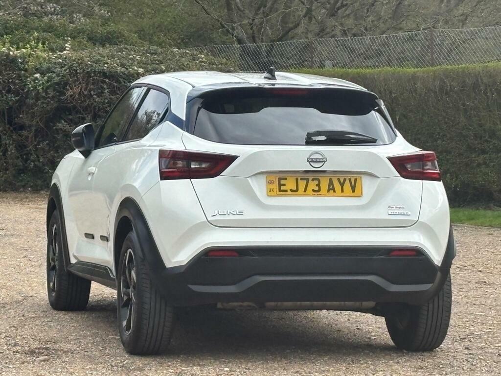 Nissan Juke 1.6 N-connecta Euro 6 EJ73AYV White #4