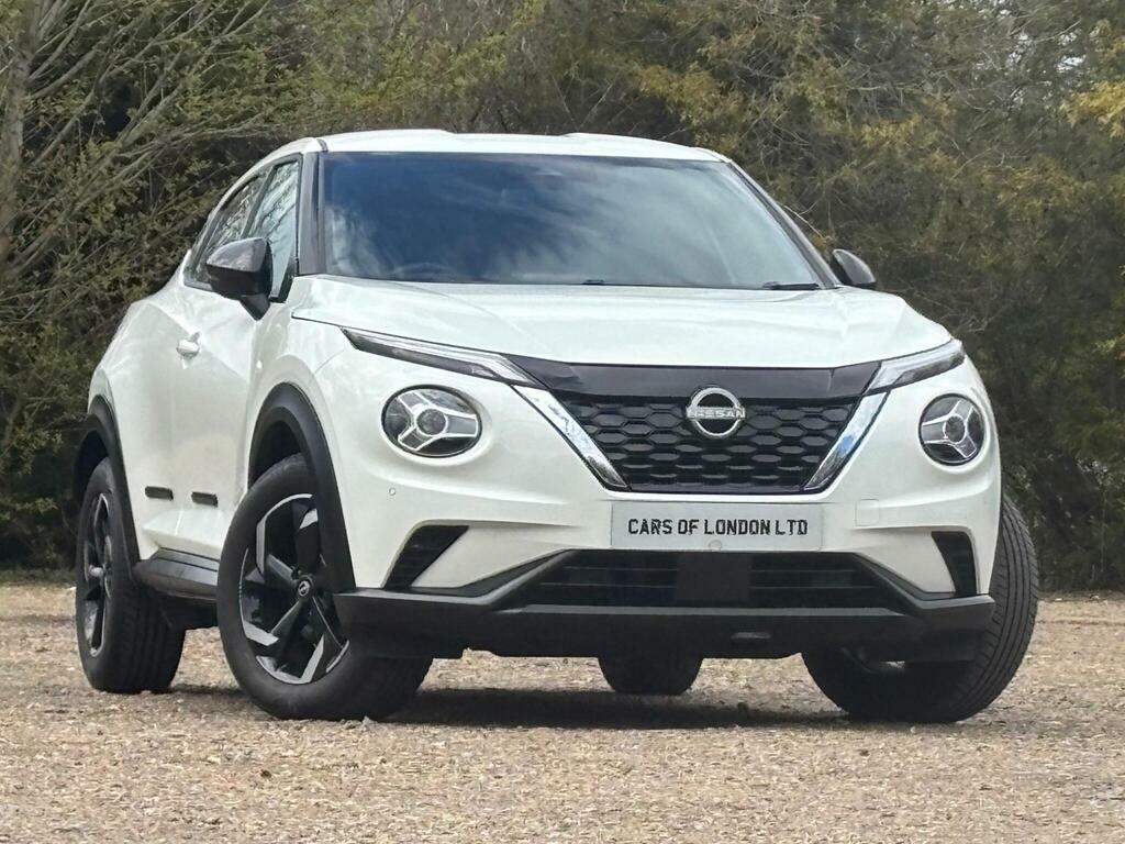 Nissan Juke 1.6 N-connecta Euro 6 EJ73AYV White #6