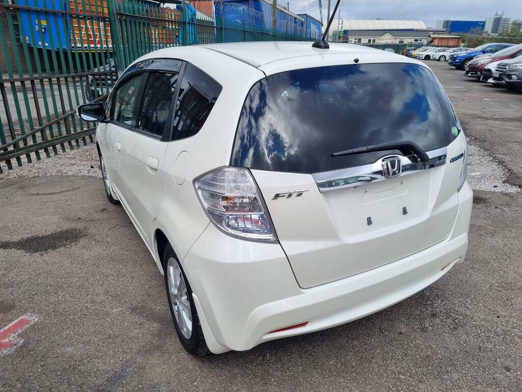 Honda Fit 1.3 Hybrid Low Miles Ulez White #6