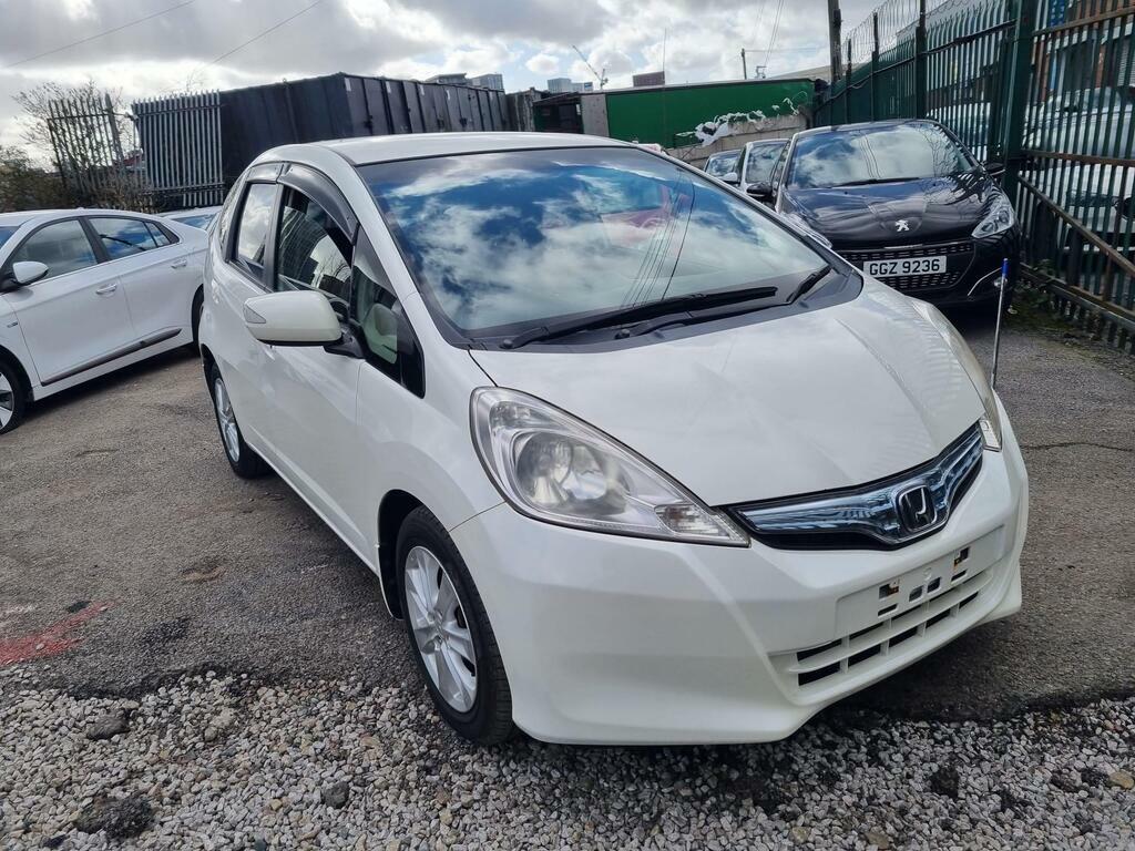 Honda Fit 1.3 Hybrid Low Miles Ulez White #3