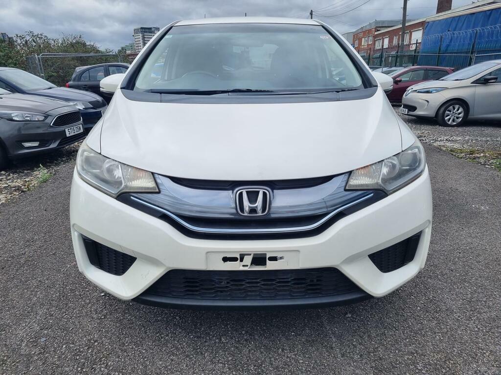 Honda Fit Honda Fit Hybrid Ulez 1.3 MK63CNJ White #4