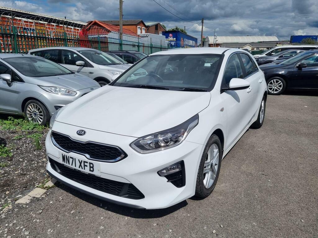 Kia Ceed 1.6 Crdi Mhev 2 Nav Euro 6 Ss WN71XFB White #5