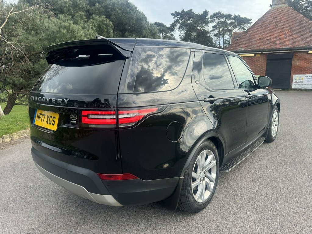 Land Rover Discovery 2L Hse HF17XGS Black #4