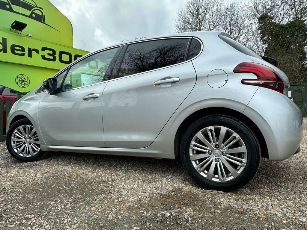 Peugeot 208 1.2 Puretech Allure Euro 6 Ss DG17FVL Silver #6
