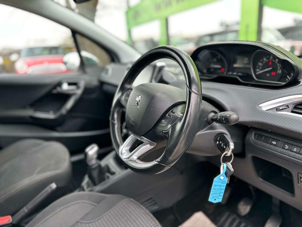 Peugeot 208 1.2 Puretech Allure Euro 6 Ss DG17FVL Silver #2